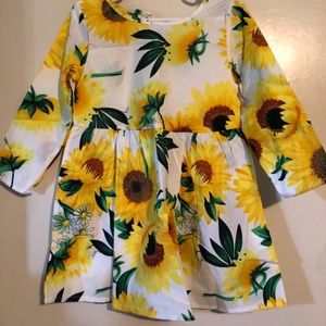 Sunflower dress. Size 3years. NWT